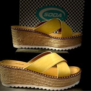 Soda Height Wedge Sandals (Yellow)